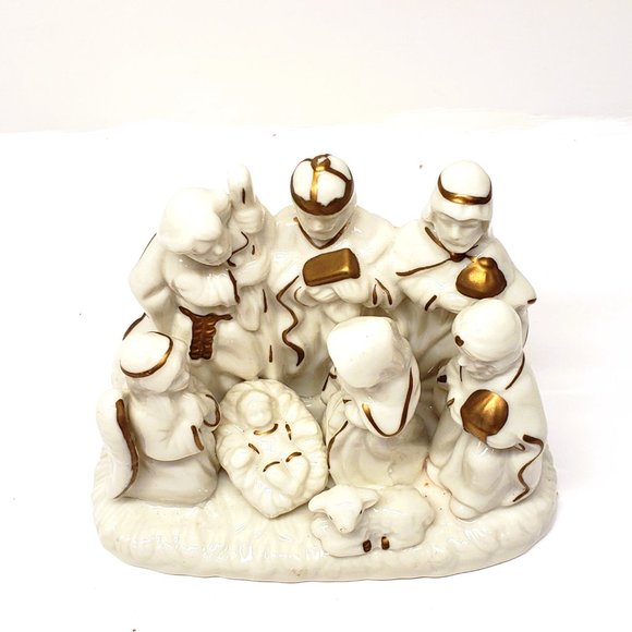 Christmas Nativity Figurine White Porcelain Gold Gilt Trim One Piece 4" x 4.5" - Picture 7 of 7